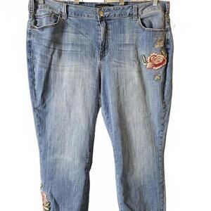 Women's Blue Cropped Jeans with Floral Embroidery Size 24